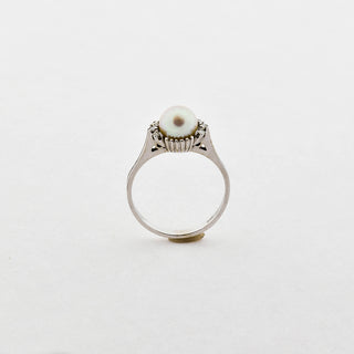 Perlenring aus 585 Weißgold mit Diamant, nachhaltiger second hand Schmuck perfekt aufgearbeitet