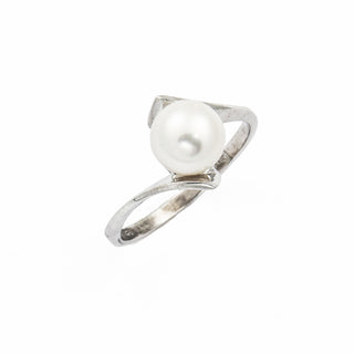 Perlenring aus 750 Weißgold, nachhaltiger second hand Schmuck perfekt aufgearbeitet