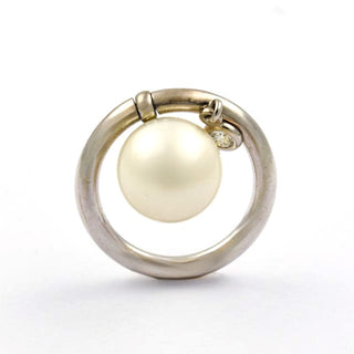 Katzler Perlenring aus 750 Weißgold mit Brillant, nachhaltiger second hand Schmuck perfekt aufgearbeitet