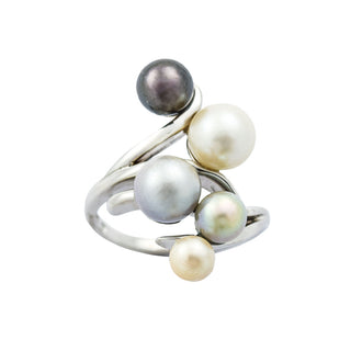 Perlenring aus 585 Weißgold, nachhaltiger second hand Schmuck perfekt aufgearbeitet