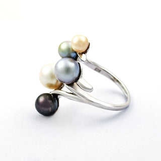 Perlenring aus 585 Weißgold, nachhaltiger second hand Schmuck perfekt aufgearbeitet