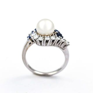 Perlenring aus 585 Weißgold mit Saphir und Brillant, nachhaltiger second hand Schmuck perfekt aufgearbeitet