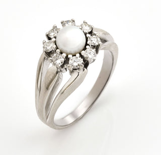 Perlenring aus 585 Weißgold mit Brillant, nachhaltiger second hand Schmuck perfekt aufgearbeitet