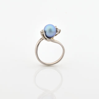 Perlenring aus 585 Weißgold mit Brillant, nachhaltiger second hand Schmuck perfekt aufgearbeitet