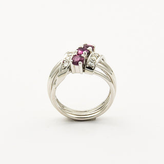 Ring aus 585 Weißgold mit Rubin und Diamant, nachhaltiger second hand Schmuck perfekt aufgearbeitet