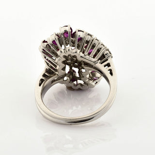 Rubinring aus 750 Weißgold mit Brillant, nachhaltiger second hand Schmuck perfekt aufgearbeitet