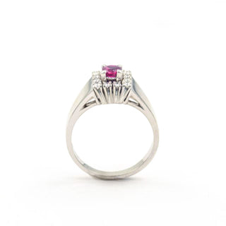 Rubinring aus 750 Weißgold mit Brillant, nachhaltiger second hand Schmuck perfekt aufgearbeitet