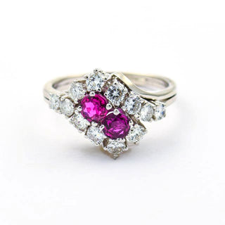 Rubinring aus 585 Weißgold mit Brillant, nachhaltiger second hand Schmuck perfekt aufgearbeitet