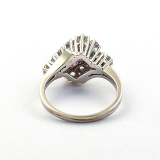 Rubinring aus 585 Weißgold mit Brillant, nachhaltiger second hand Schmuck perfekt aufgearbeitet