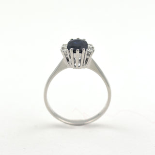 Saphirring aus 585 Weißgold mit Brillant, nachhaltiger second hand Schmuck perfekt aufgearbeitet