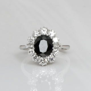 Saphirring aus 585 Weißgold mit Brillant und Diamant, nachhaltiger second hand Schmuck perfekt aufgearbeitet