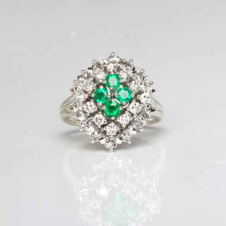 Smaragdring aus 750 Weißgold mit Diamant und Brillant, nachhaltiger second hand Schmuck perfekt aufgearbeitet