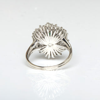 Smaragdring aus 750 Weißgold mit Diamant und Brillant, nachhaltiger second hand Schmuck perfekt aufgearbeitet