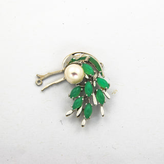 Schließe aus 585 Weißgold mit Perle und Chrysopras, nachhaltiger second hand Schmuck perfekt aufgearbeitet