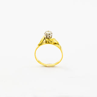 Solitärring aus 750 Gelb- und Weißgold mit Brillant, nachhaltiger second hand Schmuck perfekt aufgearbeitet