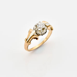 Solitärring aus 750 Rosé- und Weißgold mit Brillant, nachhaltiger second hand Schmuck perfekt aufgearbeitet