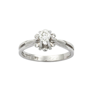 Solitärring aus 750 Weißgold mit Brillant, nachhaltiger second hand Schmuck perfekt aufgearbeitet