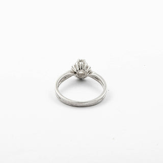 Solitärring aus 750 Weißgold mit Brillant, nachhaltiger second hand Schmuck perfekt aufgearbeitet