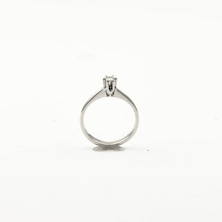 Solitärring aus 585 Weißgold mit Brillant, nachhaltiger second hand Schmuck perfekt aufgearbeitet