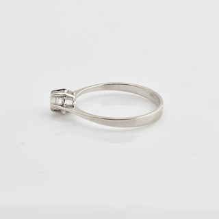 Solitärring aus 585 Weißgold mit Brillant, nachhaltiger second hand Schmuck perfekt aufgearbeitet