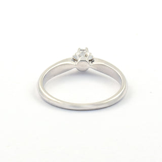 Solitärring aus 585 Weißgold mit Brillant, nachhaltiger second hand Schmuck perfekt aufgearbeitet