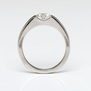 Brillantring aus 750 Weißgold, nachhaltiger second hand Schmuck perfekt aufgearbeitet