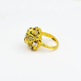 Ring aus 750 Gelb- und Weißgold mit Smaragd, Brillant und Diamant, nachhaltiger second hand Schmuck perfekt aufgearbeitet