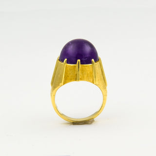 Ring aus 585 Gelbgold mit Amethyst, nachhaltiger second hand Schmuck perfekt aufgearbeitet