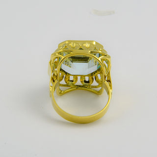 Ring aus 585 Gelbgold mit Aquamarin, nachhaltiger second hand Schmuck perfekt aufgearbeitet