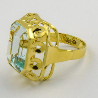 Ring aus 585 Gelbgold mit Aquamarin, nachhaltiger second hand Schmuck perfekt aufgearbeitet