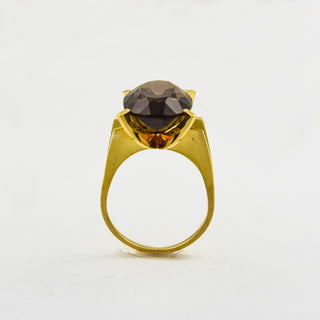 Ring aus 750 Gelbgold mit Rauchquarz, nachhaltiger second hand Schmuck perfekt aufgearbeitet