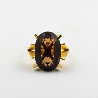 Ring aus 750 Gelbgold mit Rauchquarz, nachhaltiger second hand Schmuck perfekt aufgearbeitet