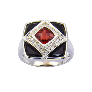 Ring aus 585 Weißgold mit Granat, Onyx und Diamant, nachhaltiger second hand Schmuck perfekt aufgearbeitet