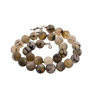 Achatkette mit Schließe aus Edelstahl, nachhaltiger second hand Schmuck perfekt aufgearbeitet