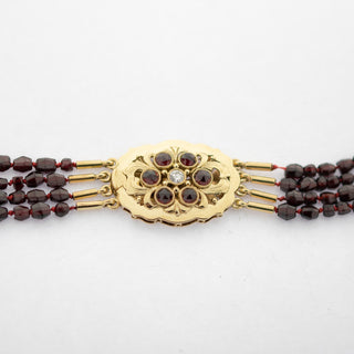 Vierreihige Granatkette mit Schließe aus 585 Gelbgold mit Granaten und Brillant, nachhaltiger second hand Schmuck perfekt aufgearbeitet