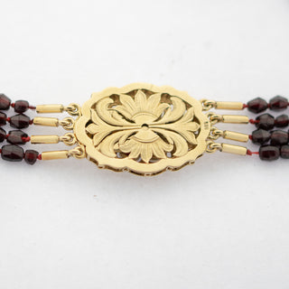 Vierreihige Granatkette mit Schließe aus 585 Gelbgold mit Granaten und Brillant, nachhaltiger second hand Schmuck perfekt aufgearbeitet