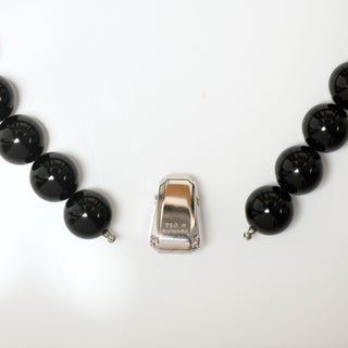 Richarz Onyxkette mit Wechselschließe aus 750 Weißgold mit Brillant nachhaltiger second hand Schmuck perfekt aufgearbeitet