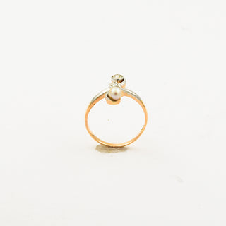 Ring aus 585 Rot- und Weißgold mit Perle, Brillant und Diamant, nachhaltiger second hand Schmuck perfekt aufgearbeitet