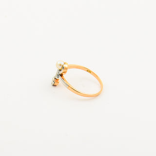 Ring aus 585 Rot- und Weißgold mit Perle, Brillant und Diamant, nachhaltiger second hand Schmuck perfekt aufgearbeitet