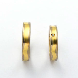 Trauringe aus 585 Gelb- und Weißgold mit Brillant, nachhaltiger second hand Schmuck perfekt aufgearbeitet