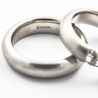 Henrich & Denzel Trauringe aus 950 Platin mit Diamant, hochwertiger second hand Schmuck perfekt aufgearbeitet