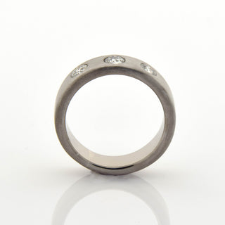 Diamantring aus 585 Weißgold, nachhaltiger second hand Schmuck perfekt aufgearbeitet