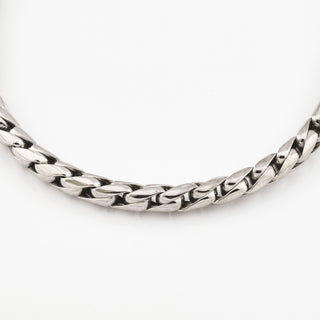 Zopfkette aus 585 Weißgold, nachhaltiger second hand Schmuck perfekt aufgearbeitet