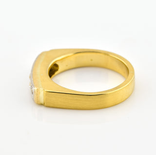 Allianzring aus 750 Gelb- und Weißgold mit Diamant, nachhaltiger second hand Schmuck perfekt aufgearbeitet