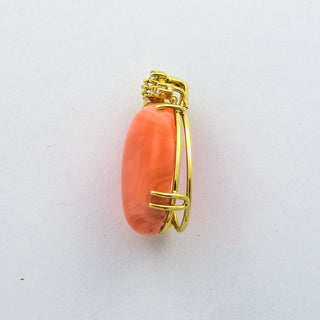 Anhänger aus 585 Gelbgold mit Koralle und Diamant, nachhaltiger second hand Schmuck perfekt aufgearbeitet
