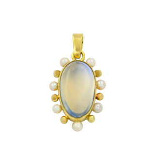 Anhänger aus 585 Gelbgold mit Mondstein und Perle, nachhaltiger second hand Schmuck perfekt aufgearbeitet