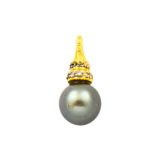 Anhänger aus 750 Gelbgold mit Perle und Diamant, nachhaltiger second hand Schmuck perfekt aufgearbeitet
