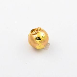 Anhänger Weltkugel aus 750 Gelb- und Roségold, nachhaltiger second hand Schmuck perfekt aufgearbeitet