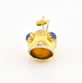 Anhänger Fisch aus 750 Gelb- und Weißgold mit Chalcedon, nachhaltiger second hand Schmuck perfekt aufgearbeitet