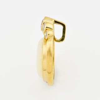 Anhänger aus 750 Gelbgold mit Opal und Brillant, nachhaltiger second hand Schmuck perfekt aufgearbeitet